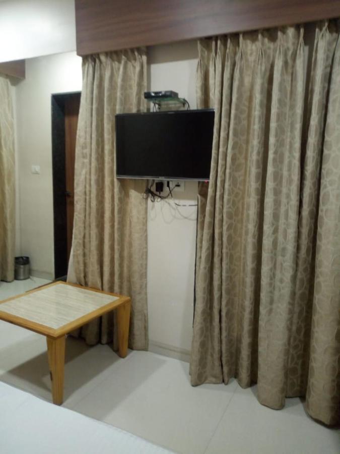 Mnr Resort Piparia Ngoại thất bức ảnh