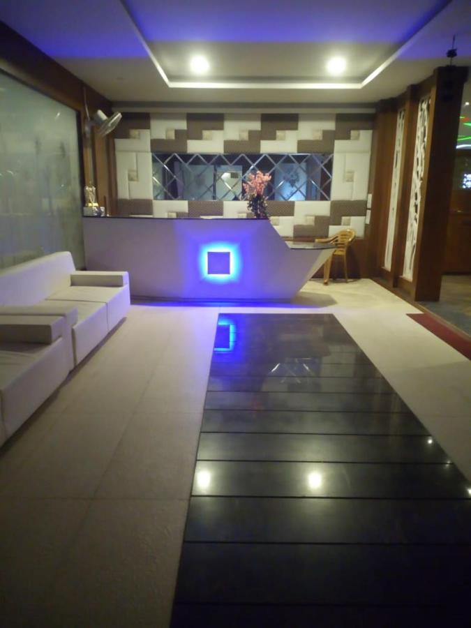 Mnr Resort Piparia Ngoại thất bức ảnh